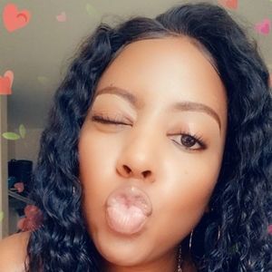 Meet your Posher, Charnese